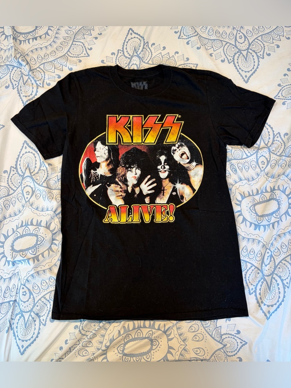 Kiss shirt